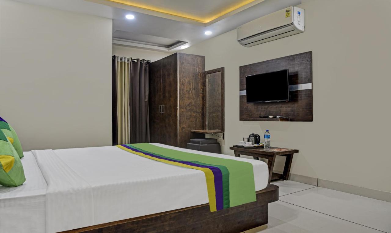 Treebo Trend Jalsa Dlx Hoshangabad Road Bhopal Exterior photo